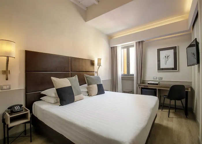 Hotel Condotti Palace 4*
