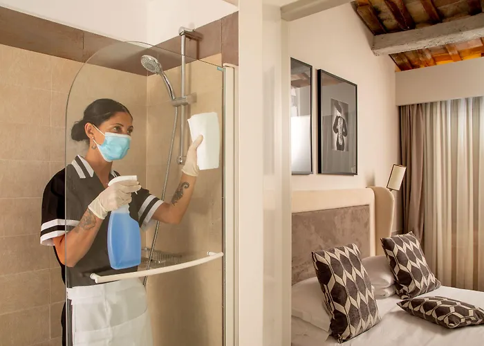 Condotti Palace Hotel