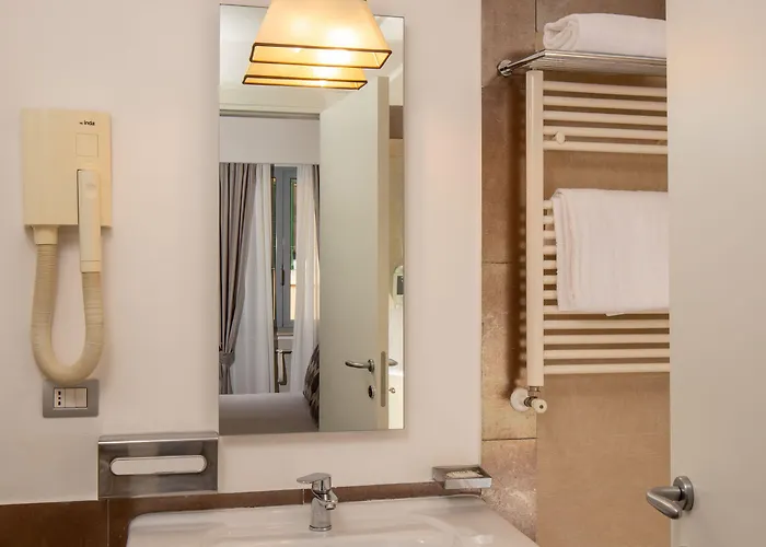 Condotti Palace Hotel