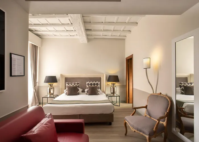 Condotti Palace Hotel 4*