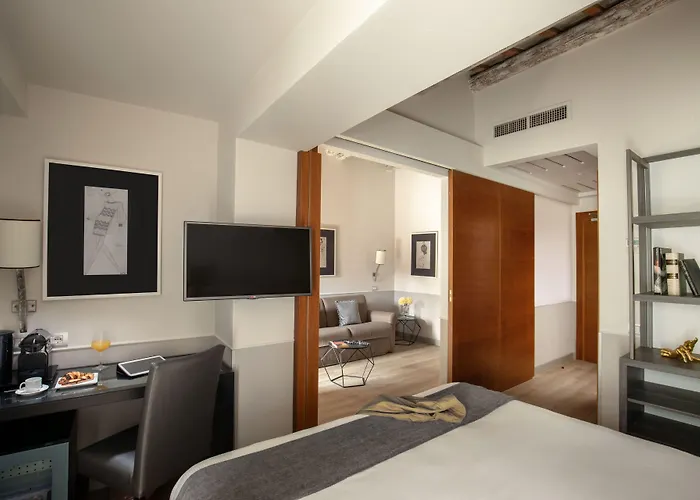 Hotel Condotti Palace