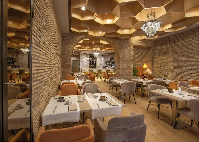 Hotel Condotti Palace