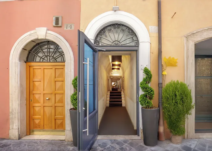 Condotti Palace Hotel 4*