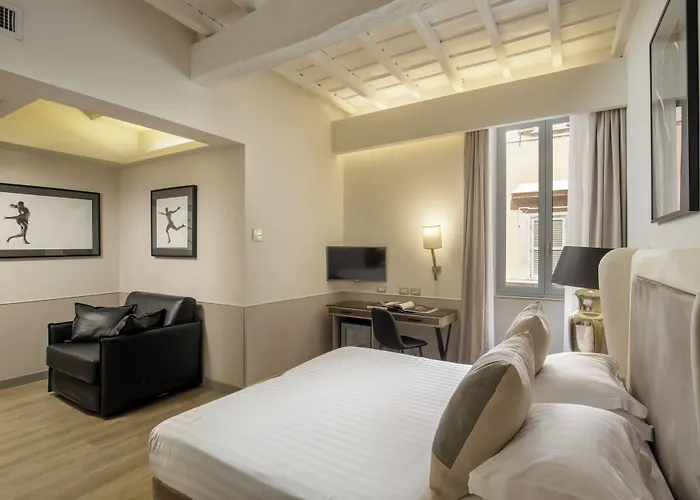 Hotel Condotti Palace 4*