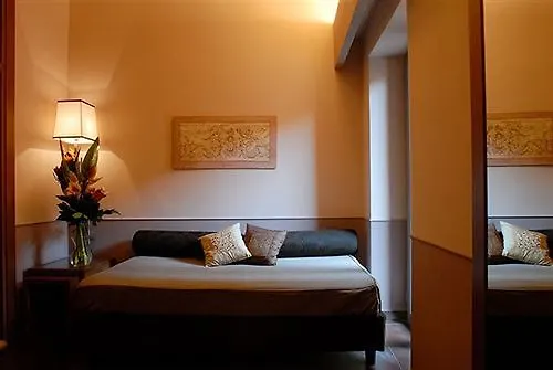 Condotti Palace Hotel Řím